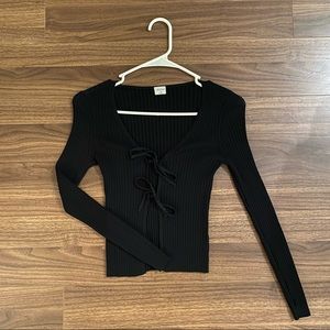 Aritzia tie-front tshirt $45